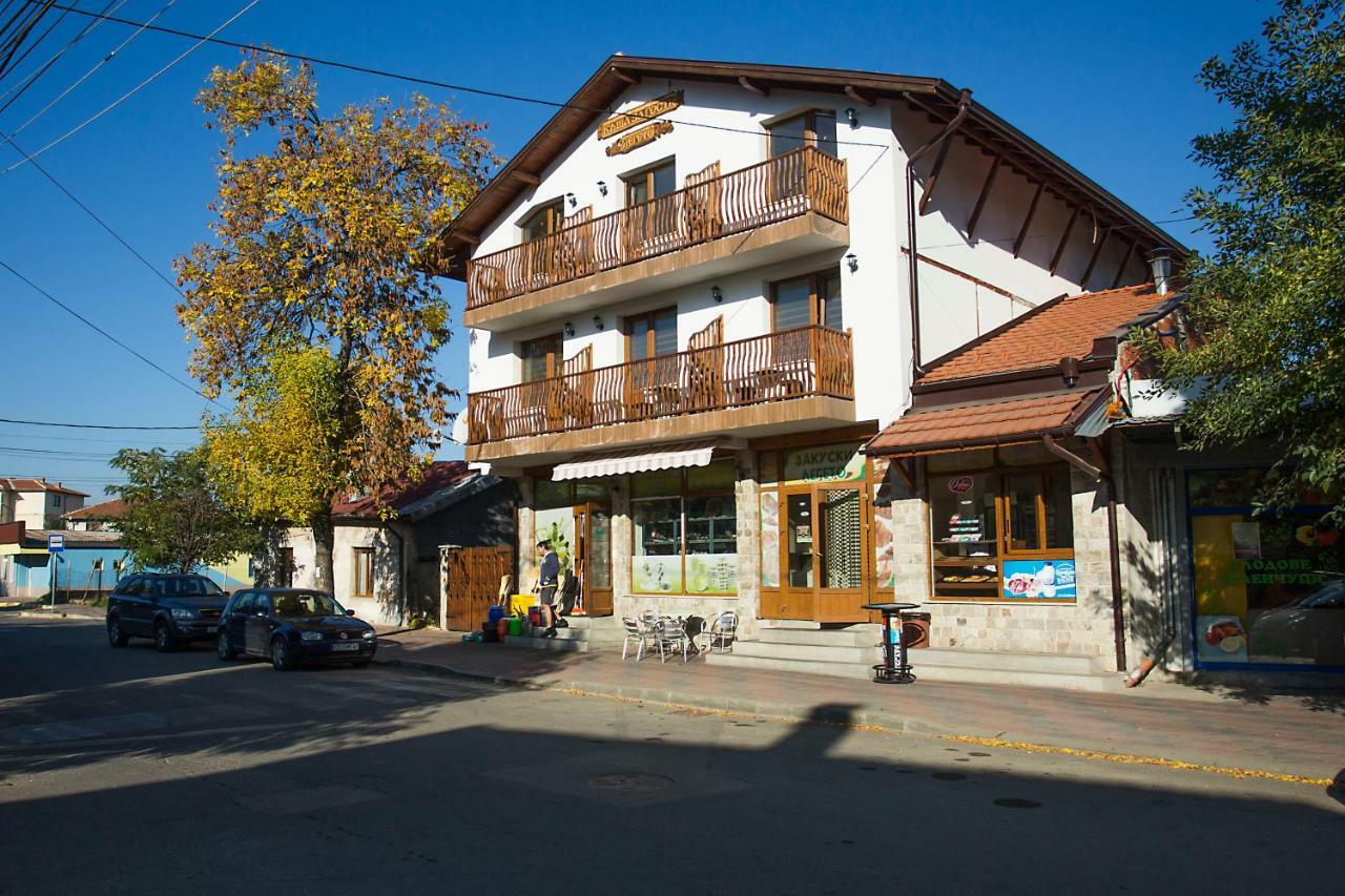 Guest House Legeto Szamokov Kültér fotó